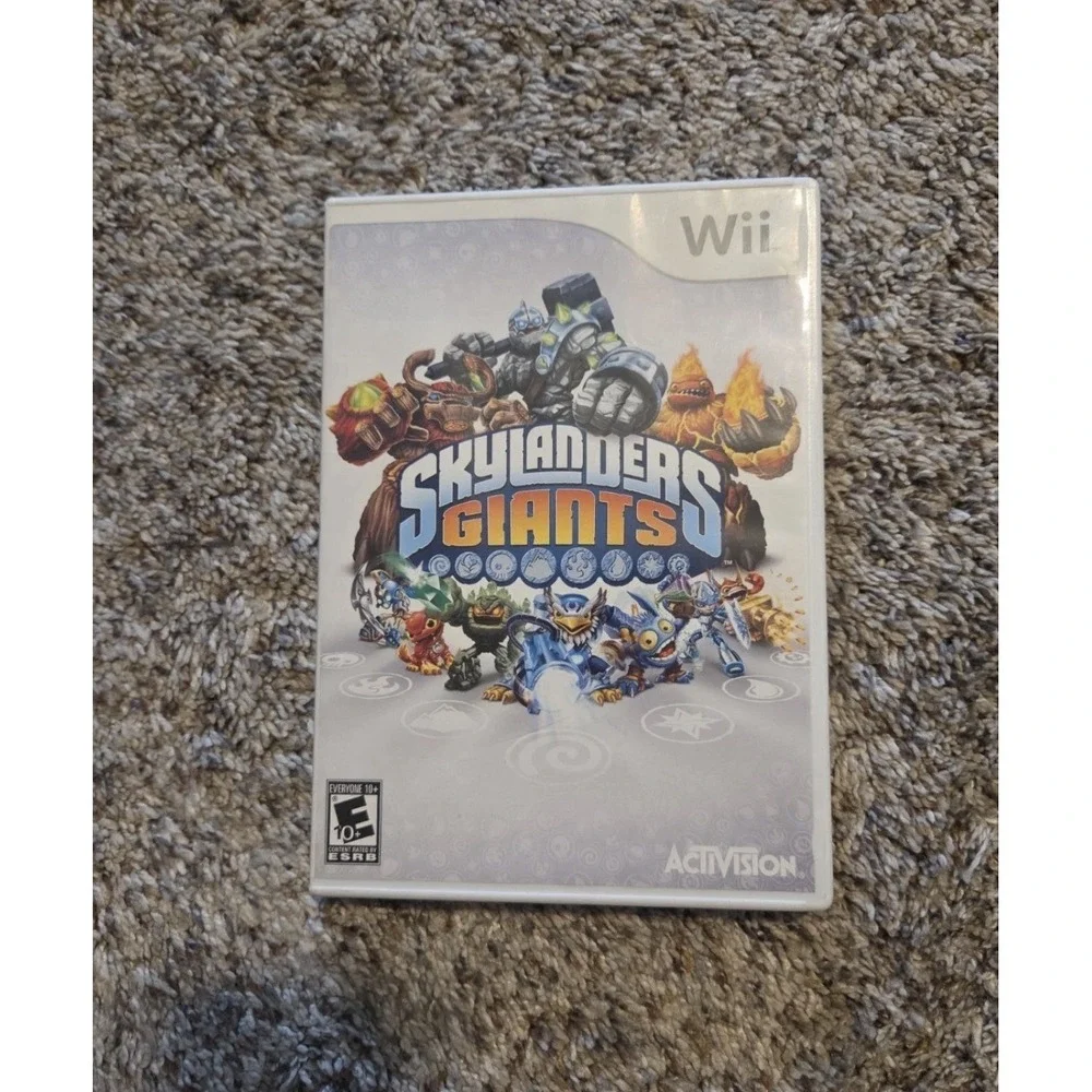 Skylanders Giants Nintendo Wii Video Game Activision with Manual CIB Bundle